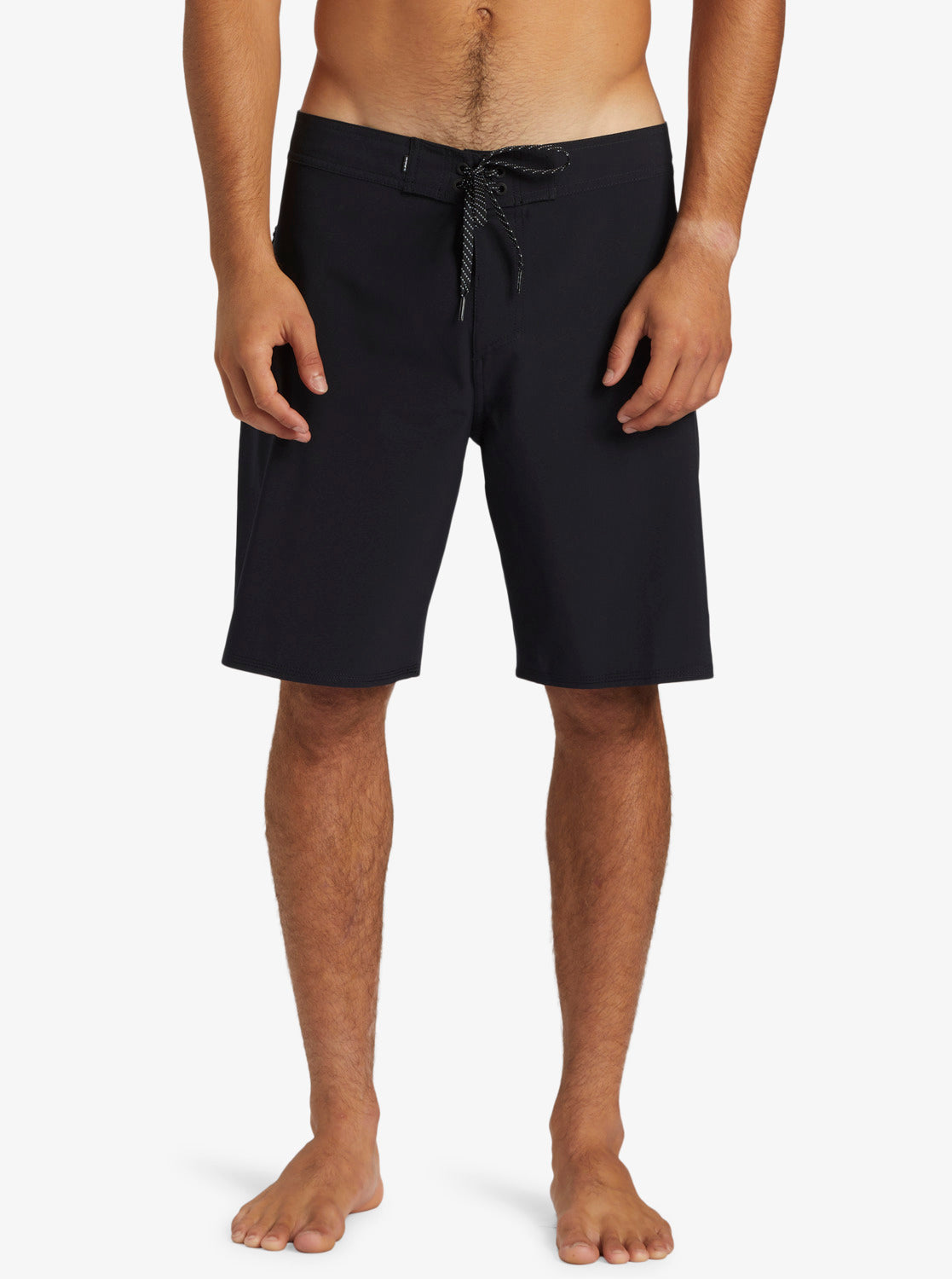 Quiksilver Surfsilk Kaimana 19" Boardshorts in black from front