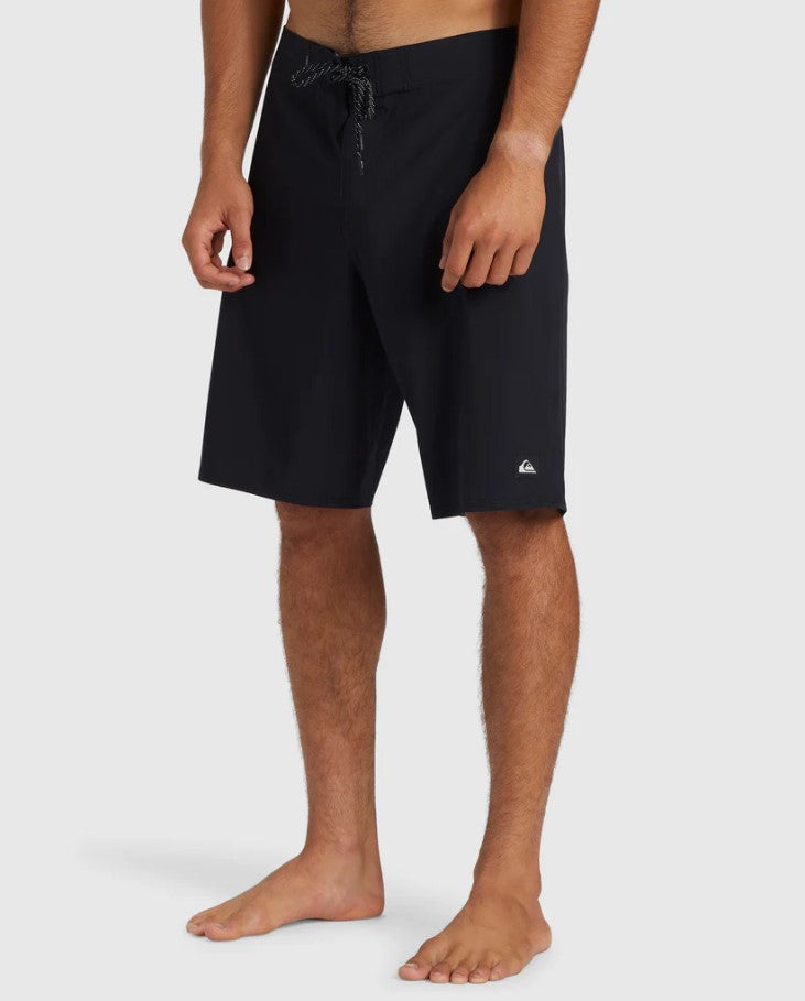 Quiksilver Surfsilk Kaimana 20" Boardshorts in colour black side veiw