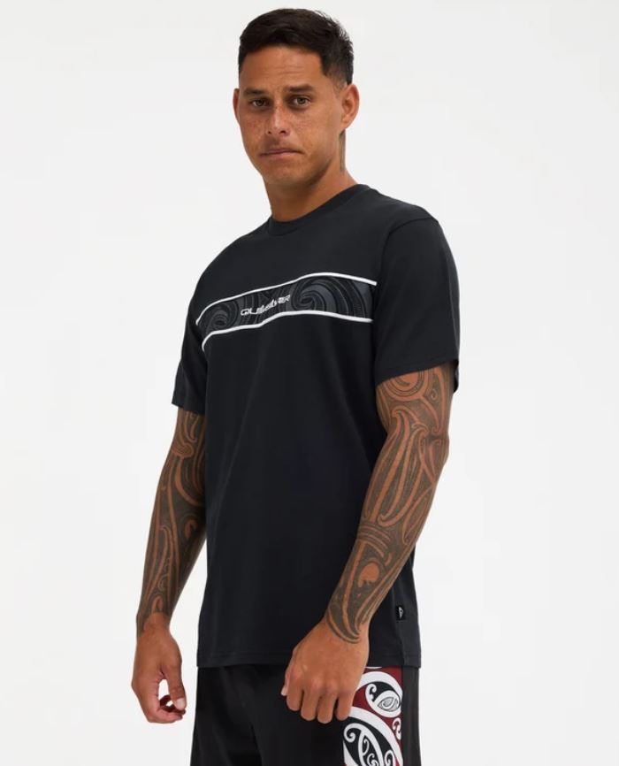 Quiksilver Tai Kehu Takarangi Panel Tee in black on Kehu Butler from the side