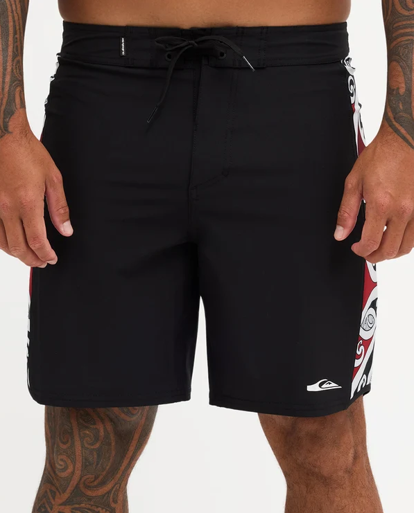 Quiksilver Tai Kehu Tohu Surfsilk 18" Boardshorts on Kehu Butler from the front close up