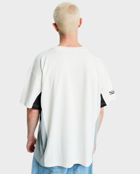Quiksilver YG Flux Men's T-Shirt in snow white on model from rear