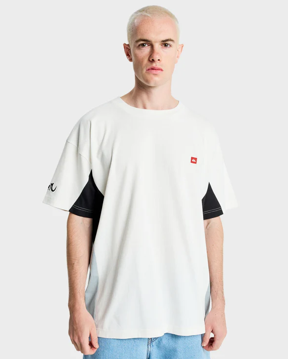 Quiksilver YG Flux Men's T-Shirt in snow white on model from front close up