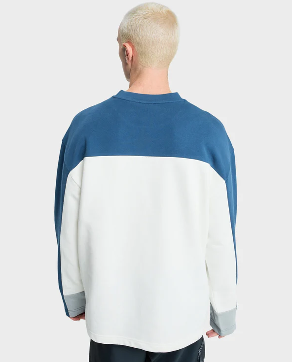 Quiksilver Young Guns Factor Crew in snow white with blue detail on model from rear