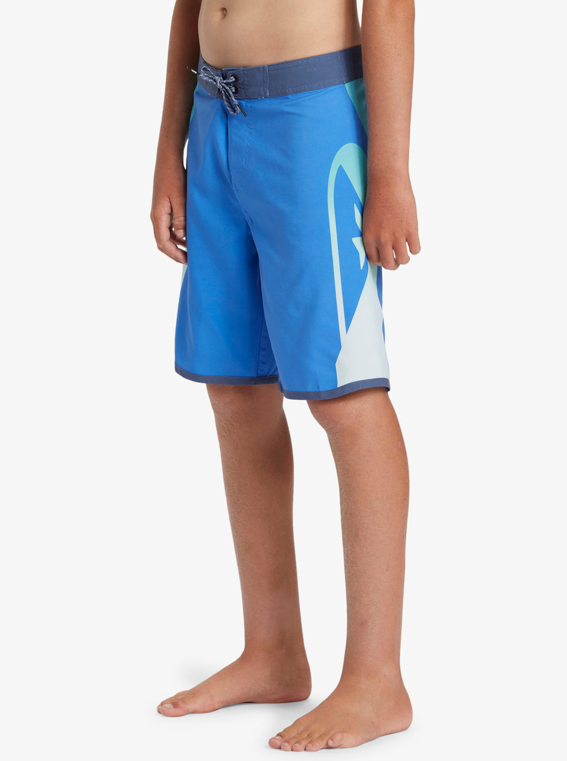 Quiksilver Youth Everyday Holmes 17" Boardshorts in nebulas blue showing side/front view