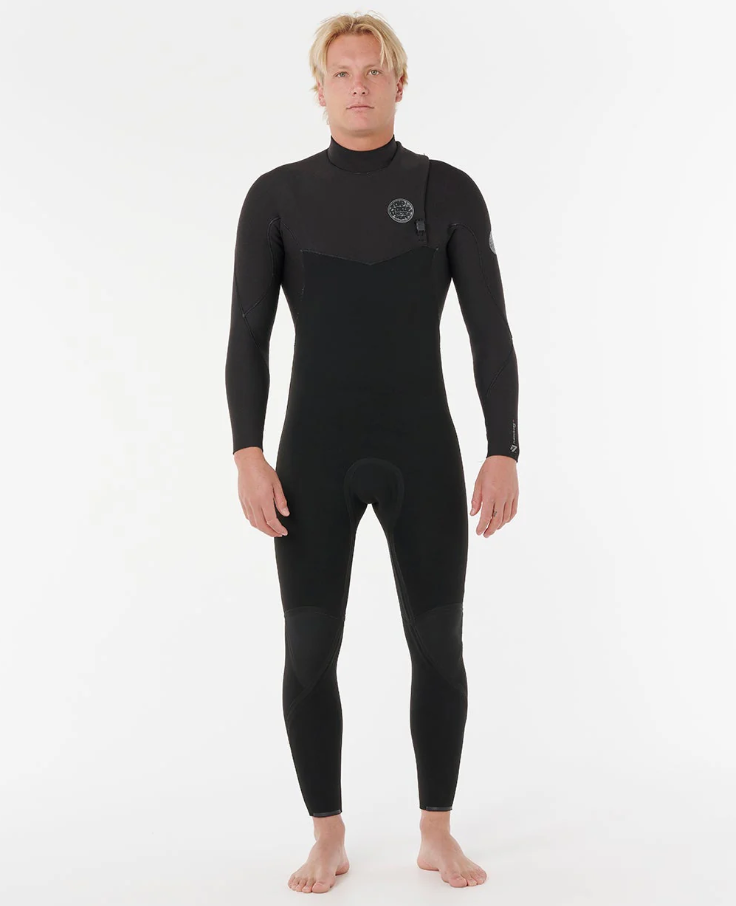 Rip Curl Flashbomb Pro 4/3mm Zip Free Wetsuit in black on model from front
