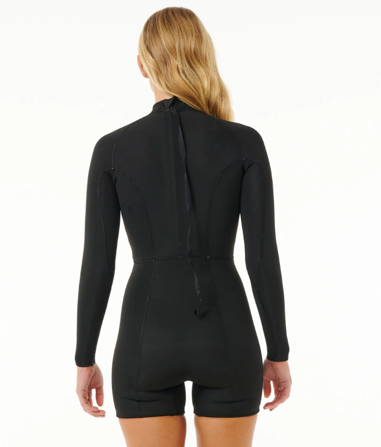 Rip Curl G Bomb 2mm GBS Back Zip Long Sleeve Women's Wetsuit in black on blonde model from back