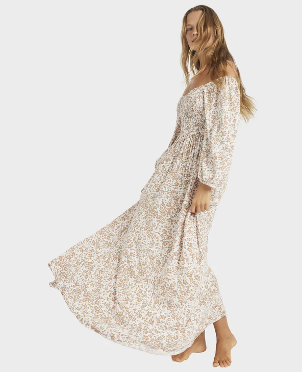 Roxy Kerlina Maxi Dress in cloud dancer floral on model from side