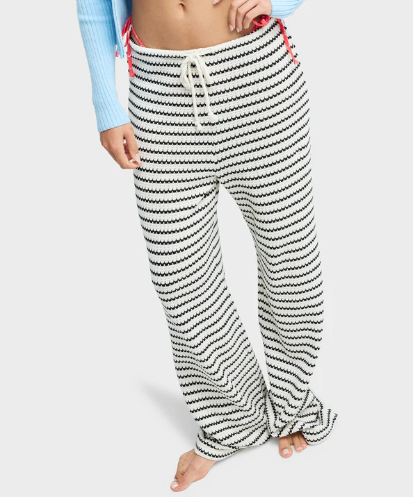 Roxy Palma De Playa Pants in coconut milk with black stripes from front close up