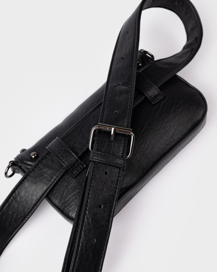 Rusty Wild Saint Belt Bag in black showing belt from the back