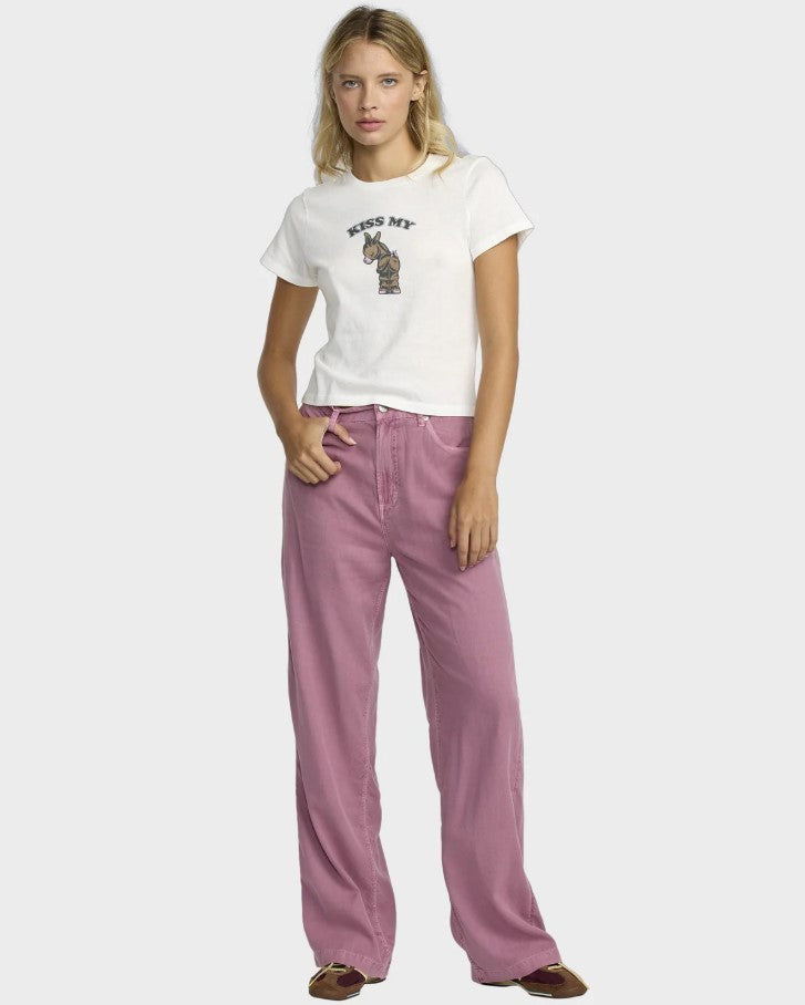 RVCA 411 Women's Tee  in off white on model in pink jeans