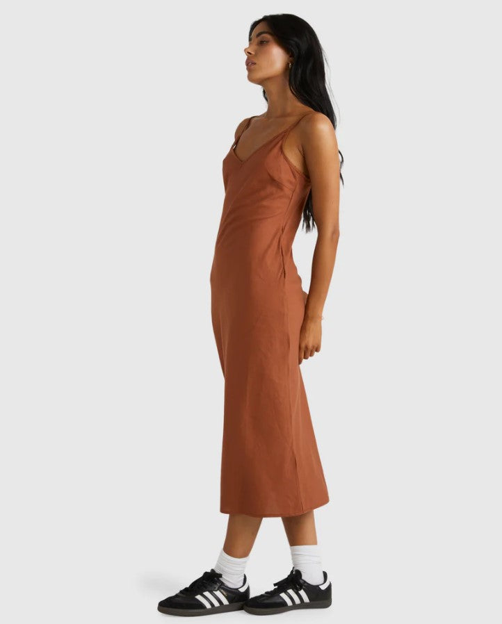 RVCA Everyday Bias Dress in mocha bisque colourway from side