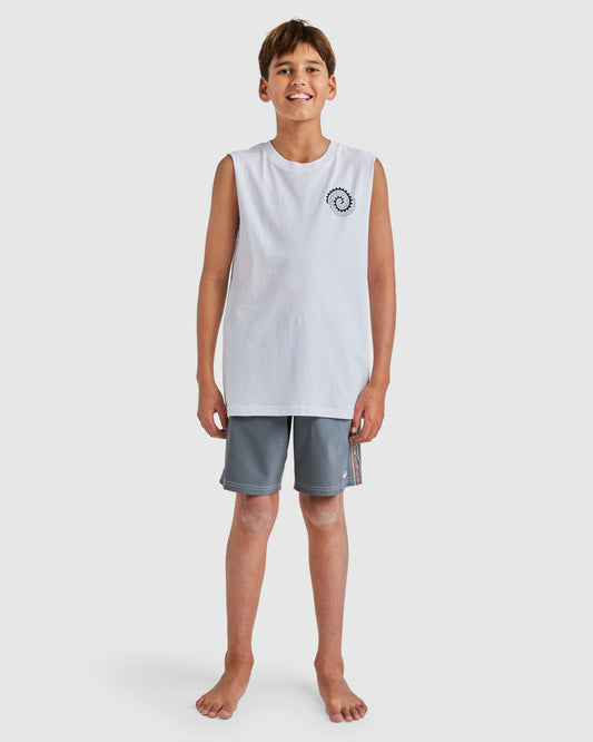 Quiksilver Tai-Uru Youth Kehu Muscle in white on model from front