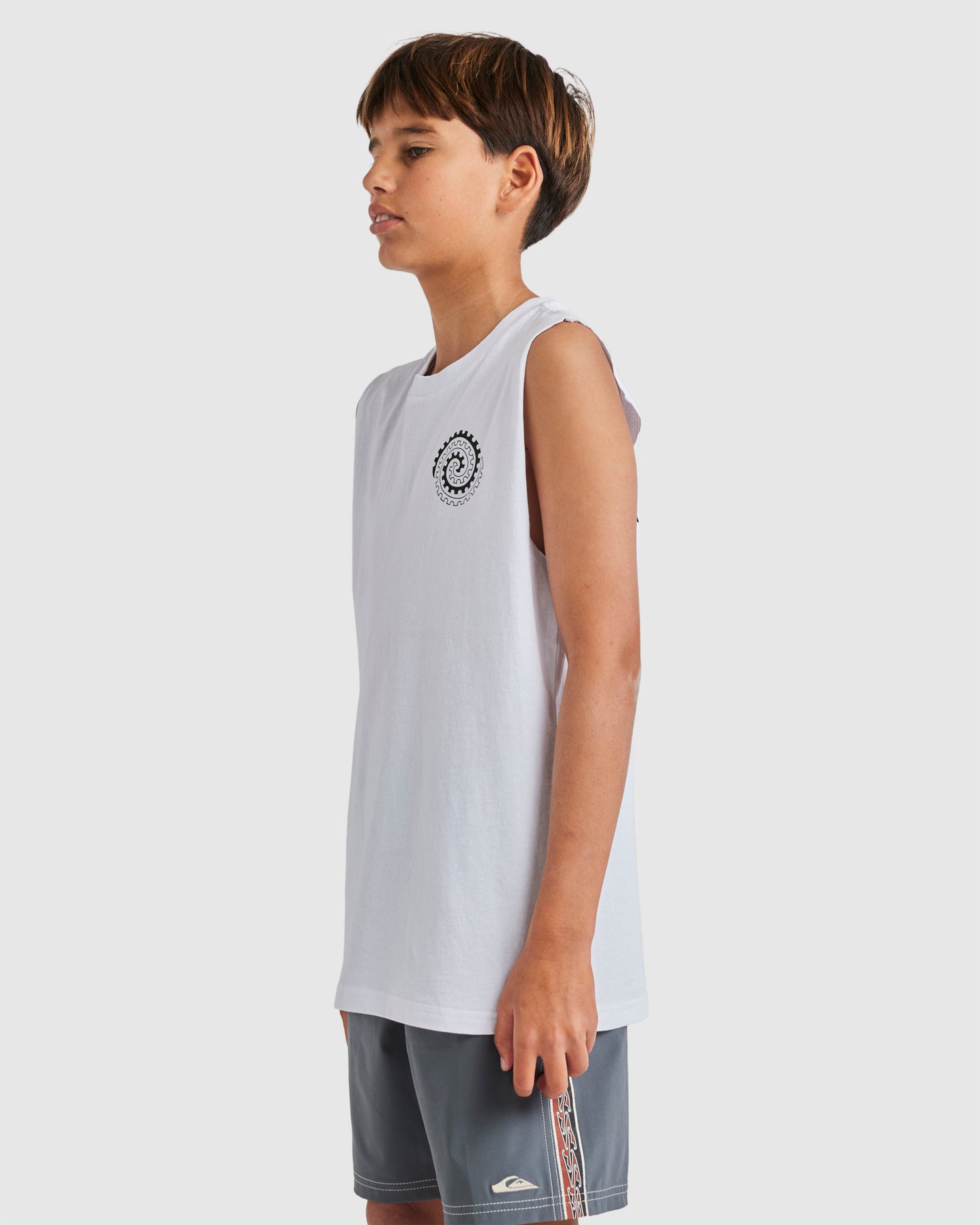 Quiksilver Tai-Uru Youth Kehu Muscle in white on model from side